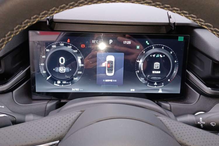 Used Lynk & Co 03 2023 1.5TD DCT JingPro
