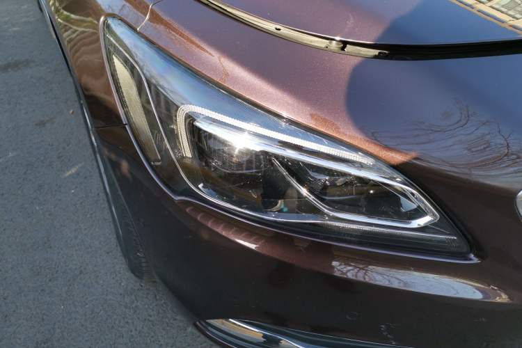 Used Buick LaCrosse 2018 28T Elite Edition
