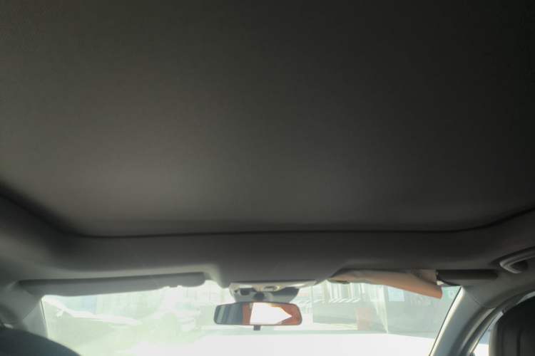 Used Changan UNI-V 2022 1.5T Prestige Version
