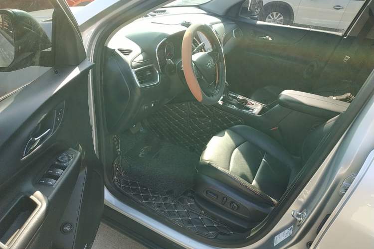 Used Chevrolet Equinox 2018 Redline 550T Automatic All-Wheel-Drive Trailblazer RS Edition
