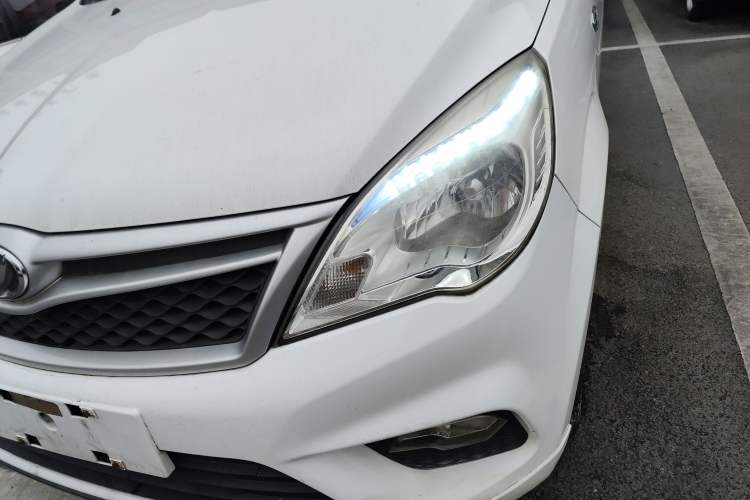 Used HYOSOW H2 2016 H2E 1.5L Elite Model BJ415B
