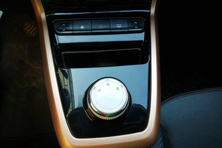 Used Dongfeng NAMMI BOX 2022 Champion Edition Light Wind Version 201KM Standard Model
