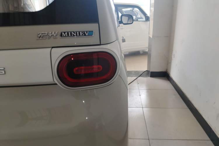 TDK.VehicleDetails.img