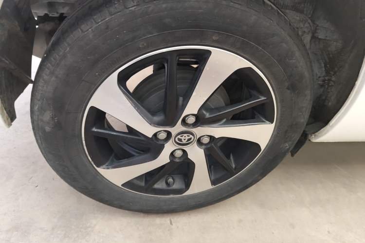 Used Toyota YARiS L 2021 1.5L CVT Leading Edition
