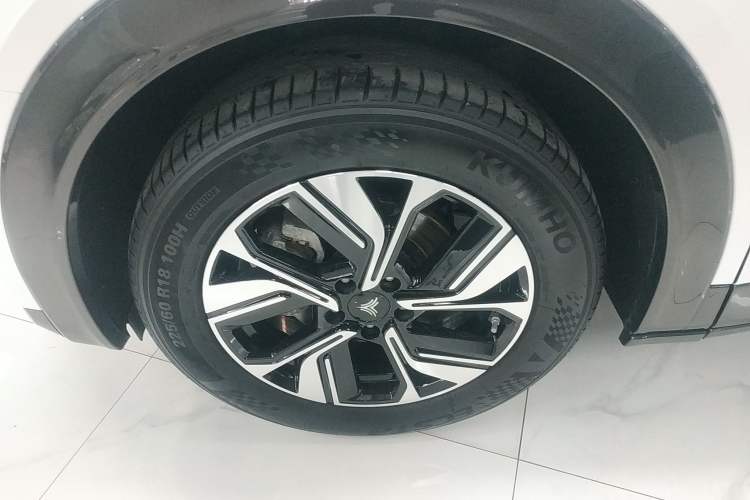 Used NETA U 2022 Zhi400 Pro Lithium Iron Phosphate
