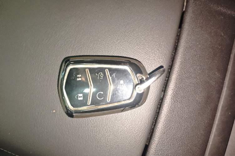 Used Cadillac XT5 2022 2.0T Two-Wheel Drive Luxury Version
