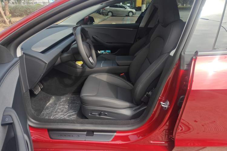 Used Tesla Model 3 2025 Rear-Wheel-Drive Version