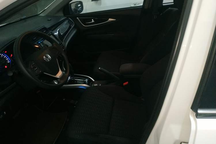 Used Honda Crider 2015 1.8L Automatic Luxury Edition
