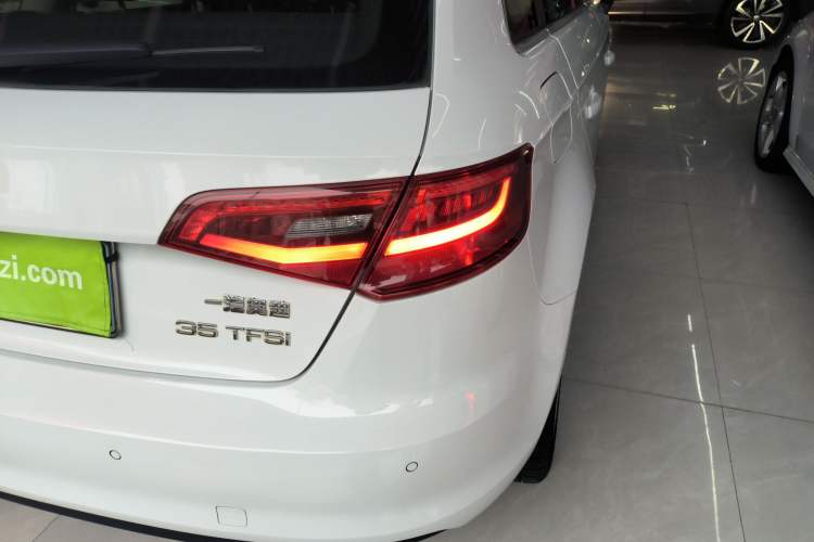 Used Audi A3 2015 Sportback 35 TFSI Millionth Anniversary Comfort Model