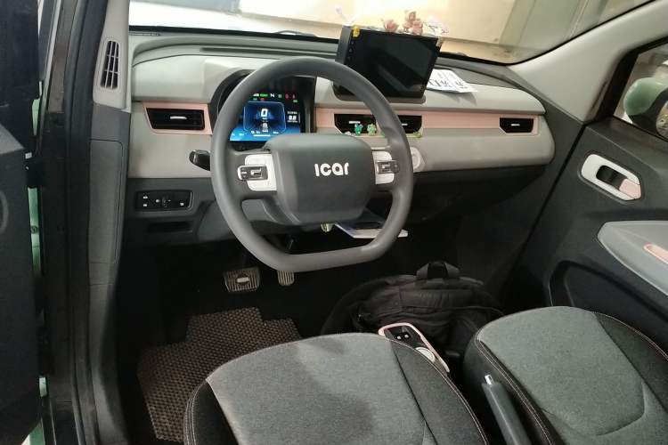 Used Chery QQ Ice Cream 2022 120km Conical Shape Lithium Iron Phosphate