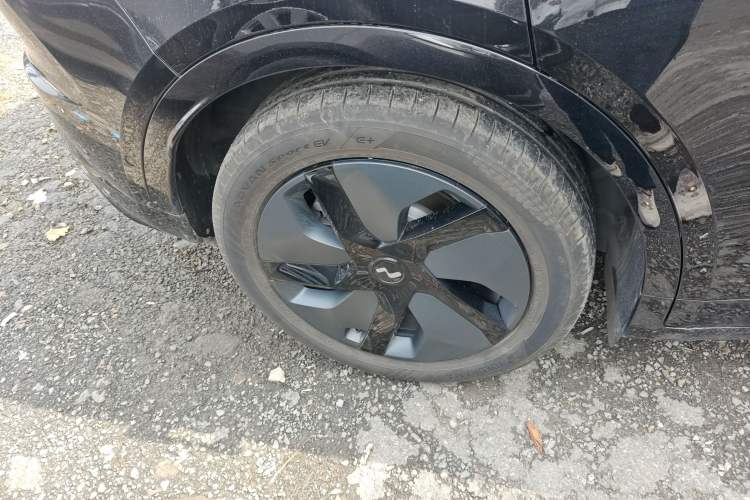 Used ONVO L60 2024 60 kWh Rear-Drive Version
