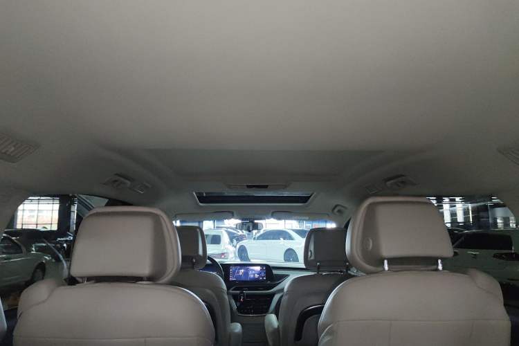 Used Buick GL8 2023 ES Lu Zun Comfort Model
