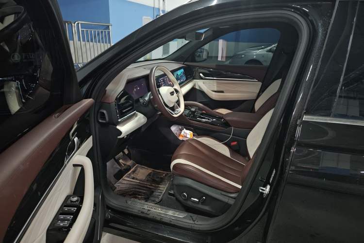 Used Geely Auto Monjaro L 2021 2.0TD DCT EVO Two-Wheel Drive Prestige Version
