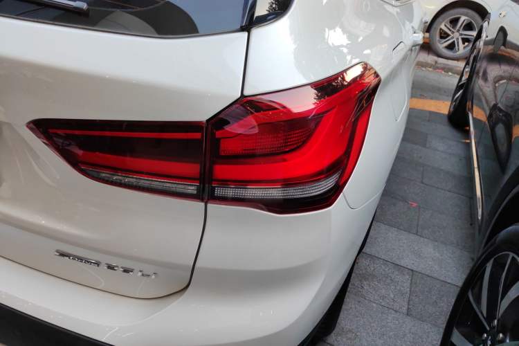 Used BMW X1 2022 sDrive25Li Leading Model
