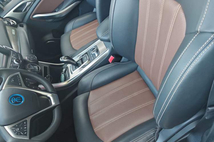 Used BYD Song New Energy 2017 Song DM 1.5TID All-Wheel Drive Luxury Model
