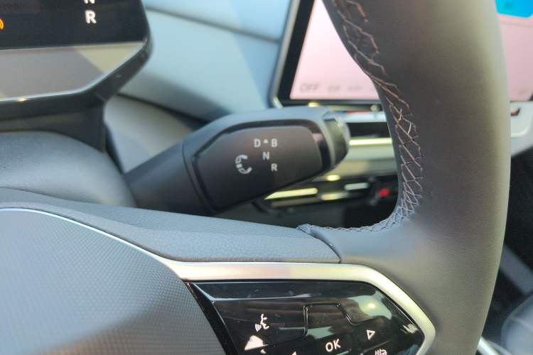 Used Volkswagen ID.4 X 2025 Smart Version Pure & Intelligent Enjoyment Edition
