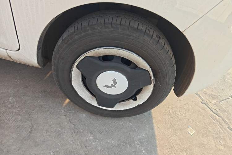 Used Wuling Hongguang MINIEV 2022 Macaron Premium Model – Lithium Ternary Battery