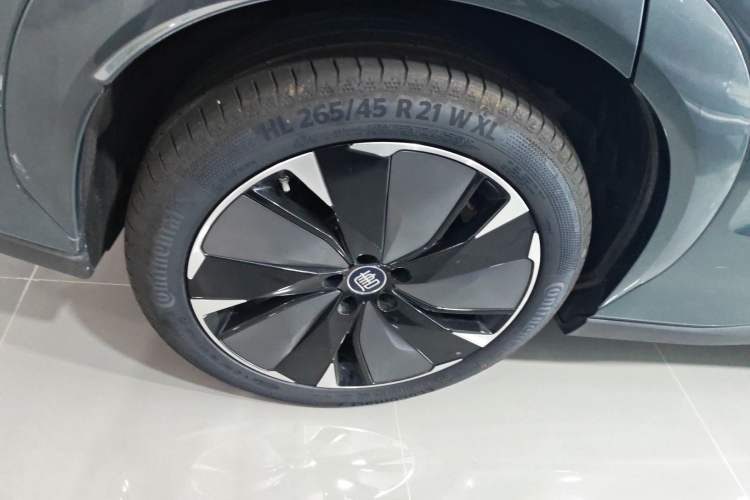 Used BYD Tang L 2025 DM 175KM Drone Player Edition
