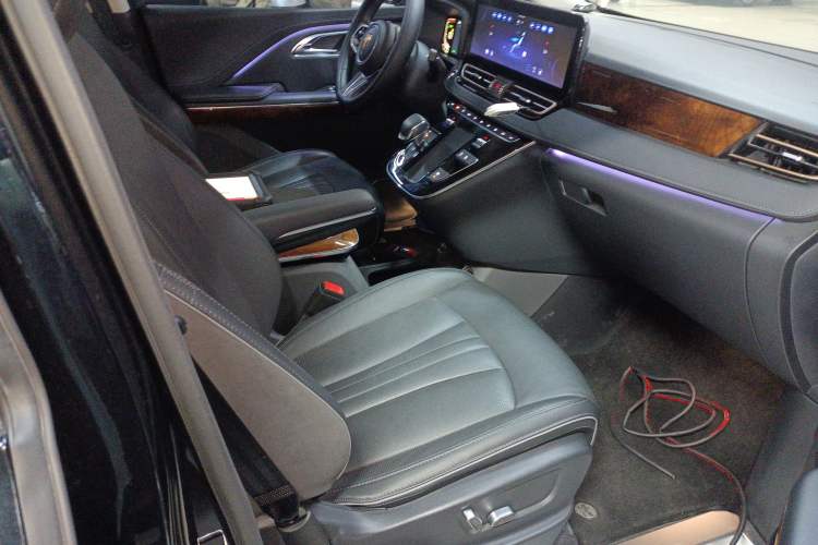 Used Hongqi HQ9 2023 2.0T Smart Connect Flagship Edition
