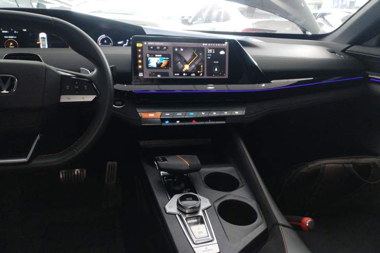 Used Changan UNI-V 2022 1.5T Sport Edition
