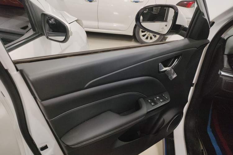 Used  E3 2023 405 km Comfort Edition
