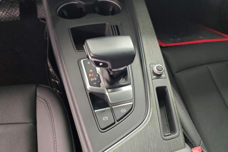 Used Audi A4L 2022 40 TFSI Stylish and Elegant Edition