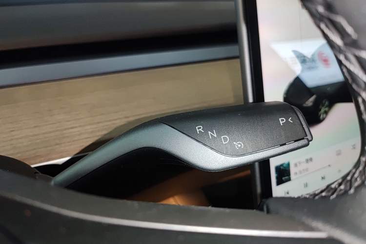 Used Tesla Model Y 2021 Long-Range All-Wheel-Drive Version 3D7
