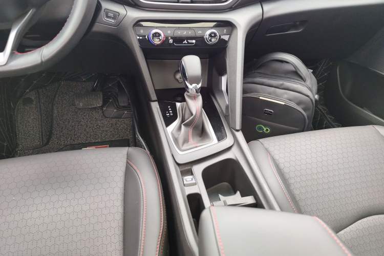 Used Chevrolet Orlando 2020 Light Hybrid Redline 530T Automatic Enjoyment Edition (5+2 Models)
