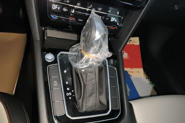 Used Volkswagen Magotan 2026 30 Million Vehicles Selected Model 380TSI DSG Luxury Edition
