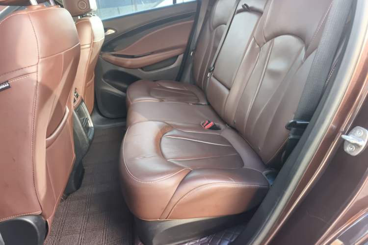 Used Buick Envision 2018 20T Two-Wheel Drive Luxury Model