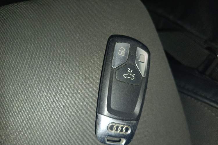 Used Audi A4L 2019 40 TFSI Ambition China VI