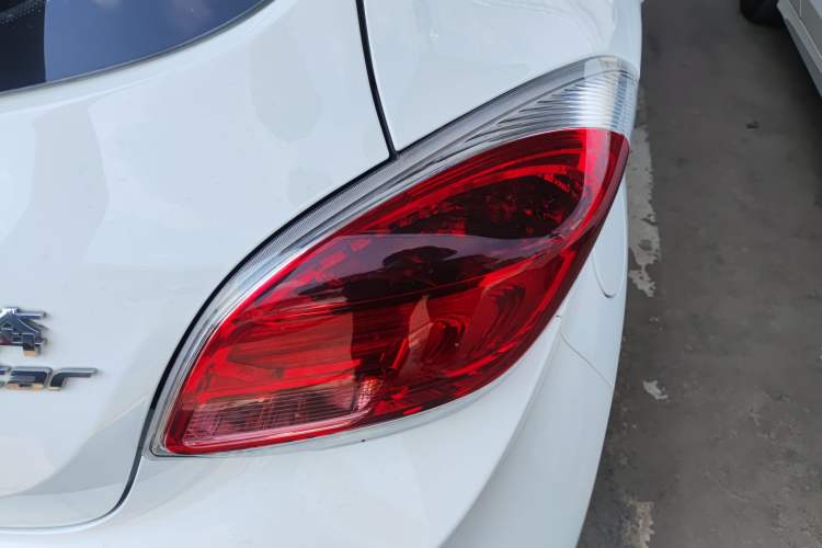 Used Oshan Benni E-Star 2022 Qingxin Edition Colorful Model Lithium Iron Phosphate
