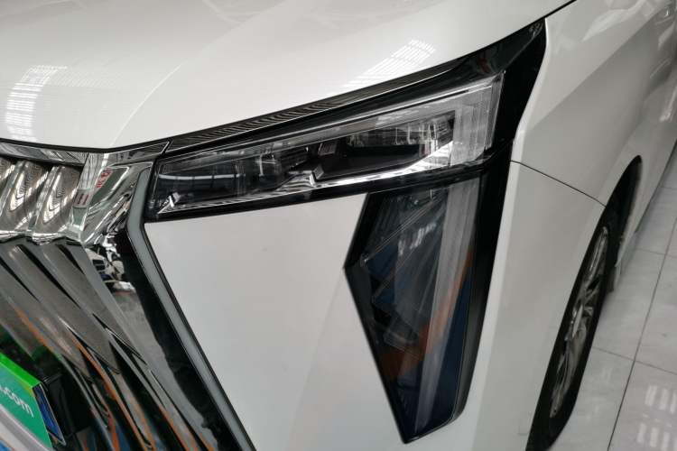 Used GAC Trumpchi M8 2023 Zongshi Series Dual-Motor Flagship Edition
