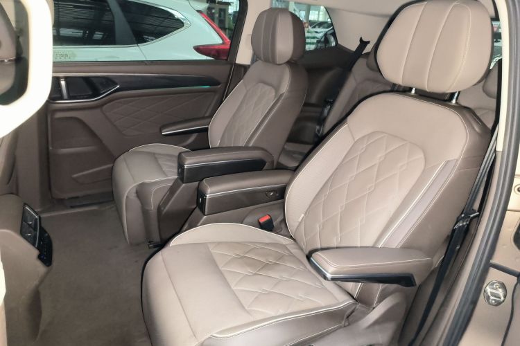 Used Volkswagen Viloran 2023 380TSI Prestige Edition
