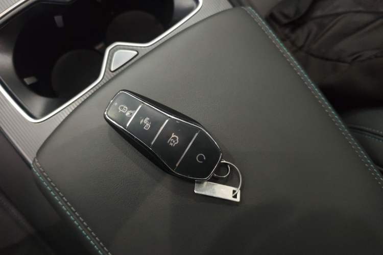 Used BYD Song L DM-i 2025 Intelligent Driving Version 112 km Beyond-Range Type