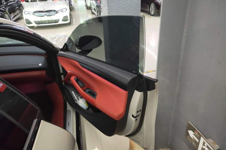 Used  SU7 2024 Four-Wheel Drive Ultra-Long Range Advanced Intelligent Driving Max Edition
