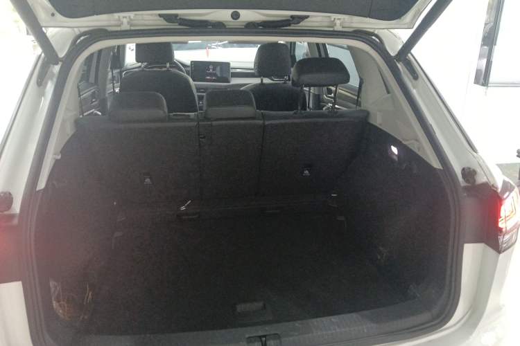 Used Volkswagen Tayron 2023 330TSI Two-Wheel-Drive Luxury Plus Advanced Version