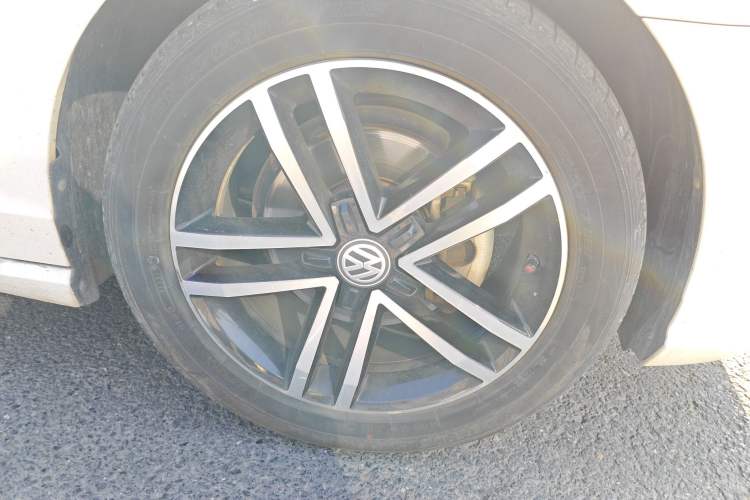 Used Volkswagen Lamando 2019 280TSI DSG Comfort Edition China VI standard
