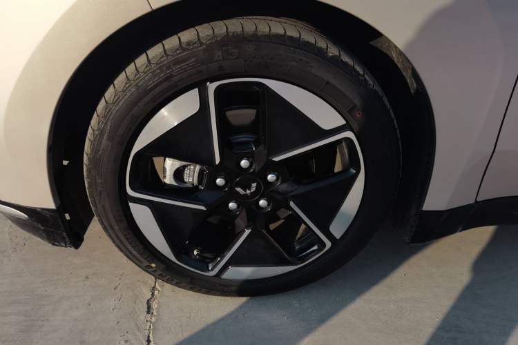 Used Wuling Xingguang 2024 Co-Creation Edition 510 Advanced Model
