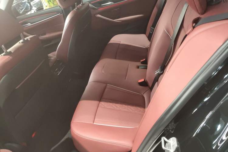 Used BMW 5 Series 2022 Second Facelift 530Li Leading Edition M Sport Package
