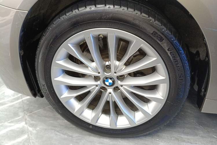 Used BMW 5 Series 2022 Restyled 525Li Luxury Package
