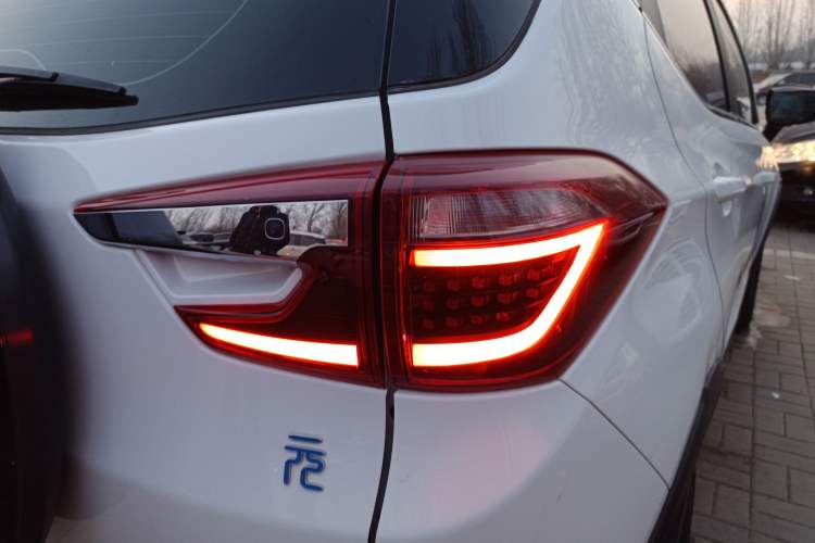 Used BYD Yuan New Energy 2019 EV360 Smart Connect Leading Model