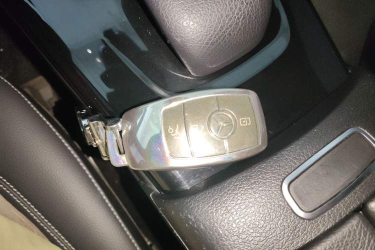 Used Mercedes-Benz A-Class 2021 A 200 L Sport Sedan Fashion Model
