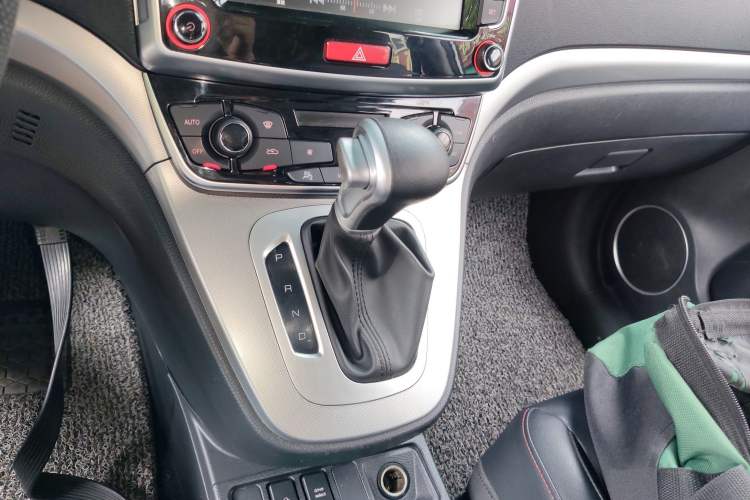 Used Haval M6 2018 Revised Version 1.5T DCT Two-Wheel Drive Elite Edition
