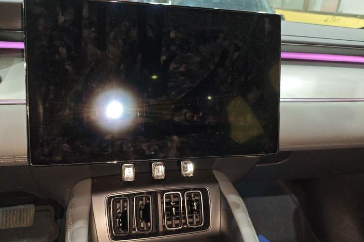 Used BYD Song L EV 2025 662 km Advanced Intelligent Driving Version
