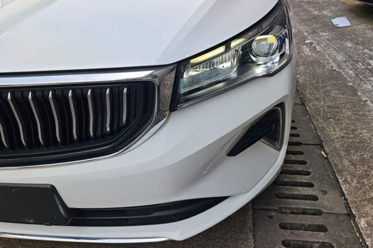 Used Geely Auto Emgrand 2022 4th Generation 1.5L CVT Flagship Model
