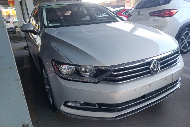 Used Volkswagen Magotan 2019 330TSI DSG Leading Model China VI Standard
