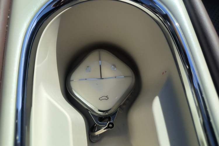 Used Wuling Bingo 2025 333 km Enjoyment Version
