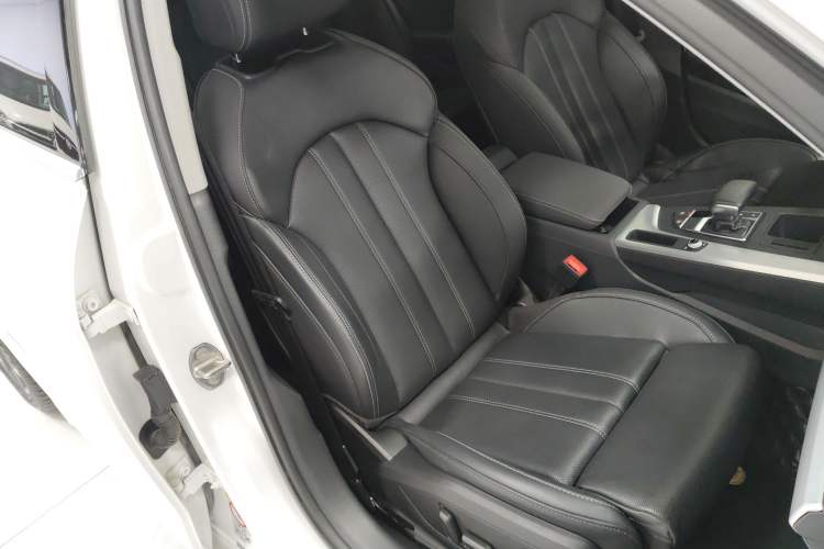 Used Audi A4L 2022 40 TFSI Fashion Dynamic Model
