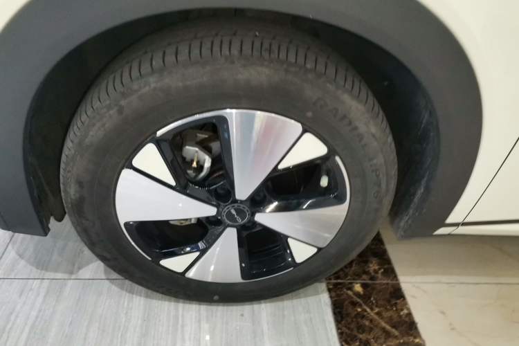 Used BYD Dolphin 2023 420 km Fashion Edition
